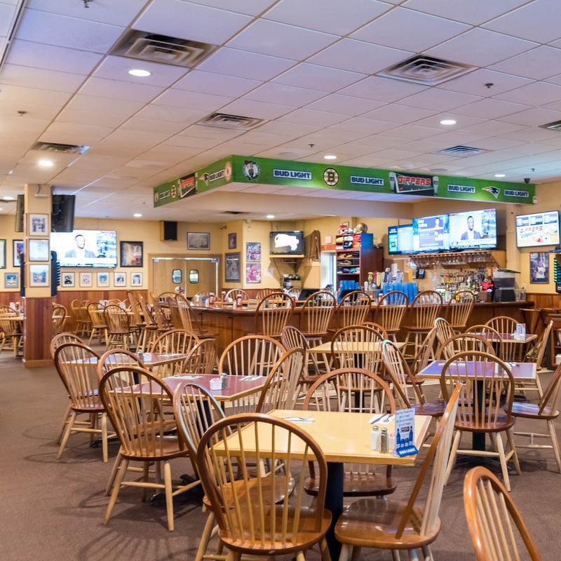 Gippers Sports Grill - Main Dining Area