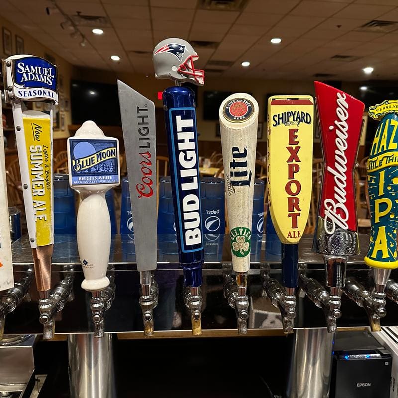 Gippers Sports Grill - Taps